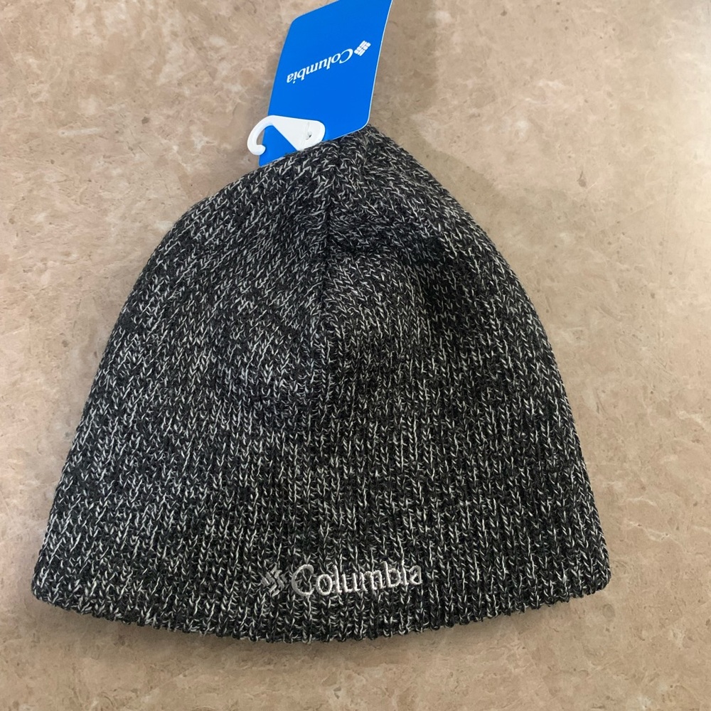Columbia beanie